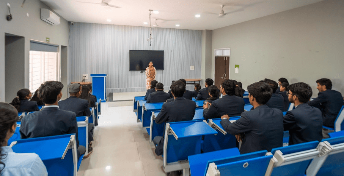 Fieldwork and case-based learning